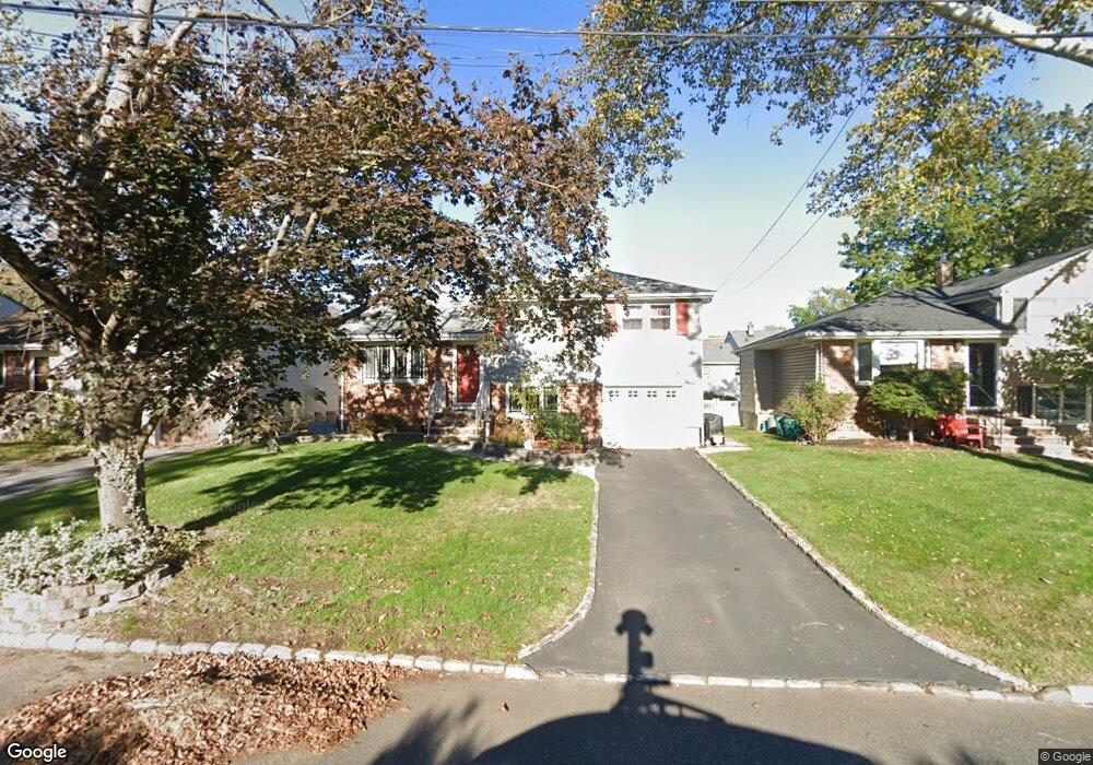 229 Elm Ct, Scotch Plains, NJ 07076 - photo 1