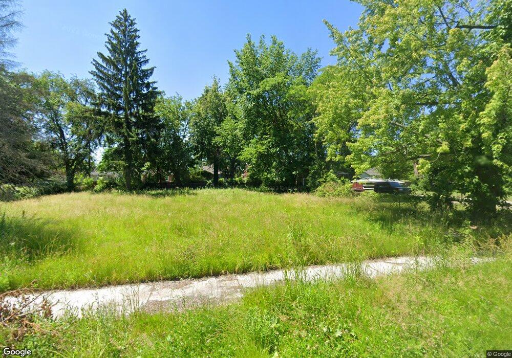 5277 Ashley St, Grosse Pointe, MI 48236 - photo 1