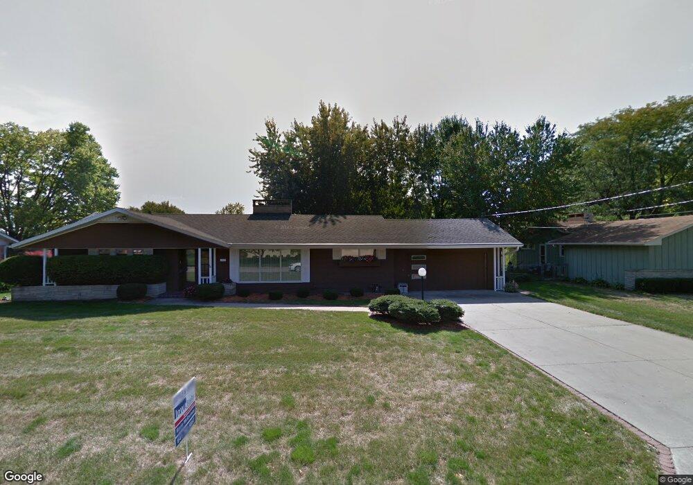 1205 S 15th Ave W, Newton, IA 50208 - photo 1