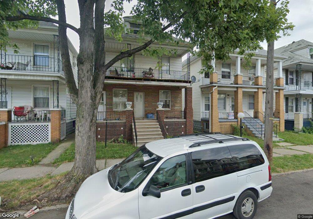 9476 Charest St, HamtraMcK, MI 48212 - photo 1