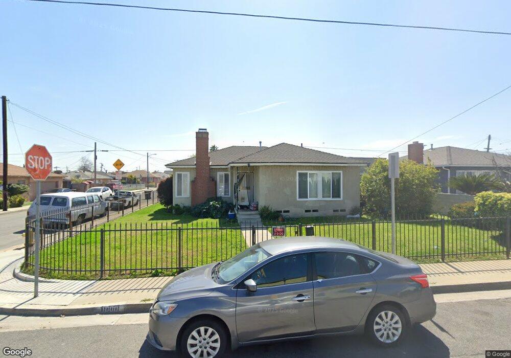 1000 W Arbutus St, Compton, CA 90220 - photo 1