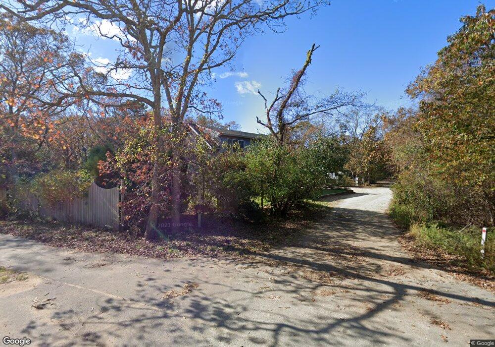 4 Bellevue Ave, Oak Bluffs, MA 02557 - photo 1