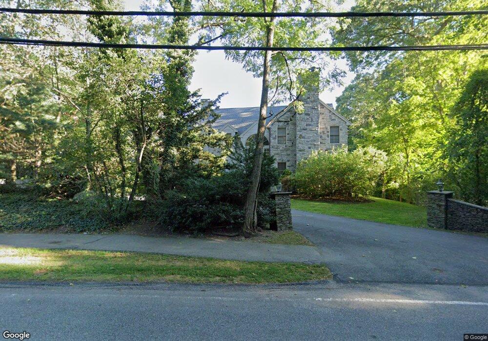 42 Hundreds Rd, Wellesley Hills, MA 02481 - photo 1