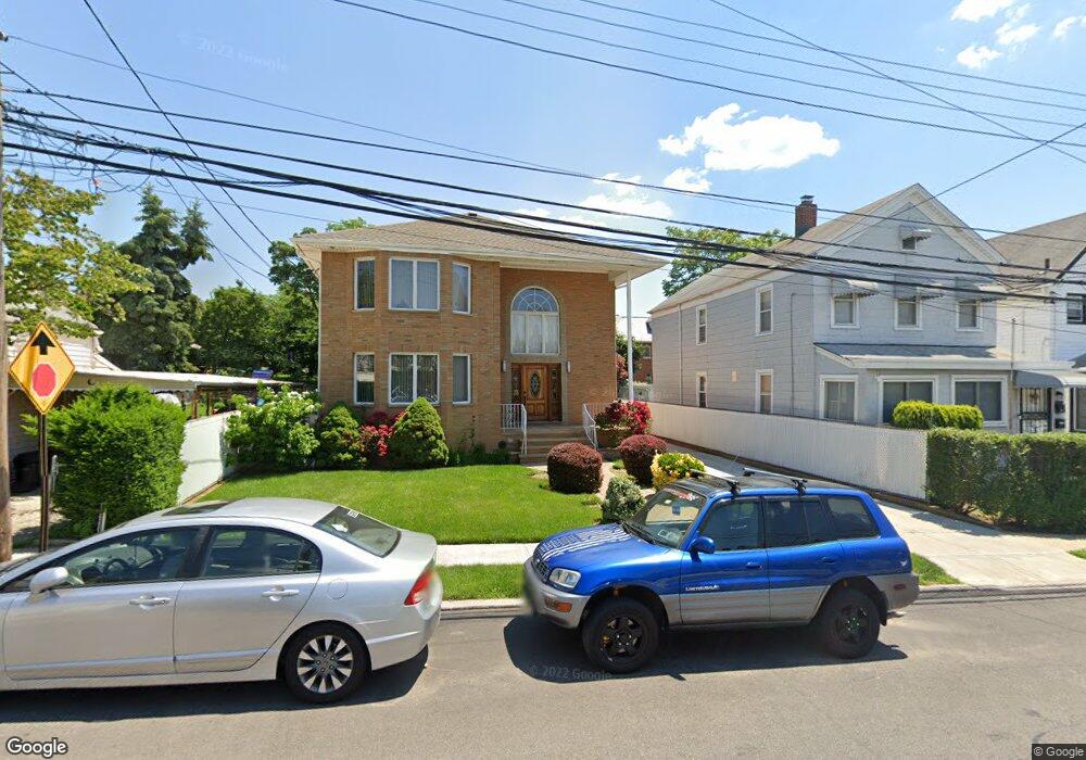 1217 149th St, Whitestone, NY 11357 - photo 1
