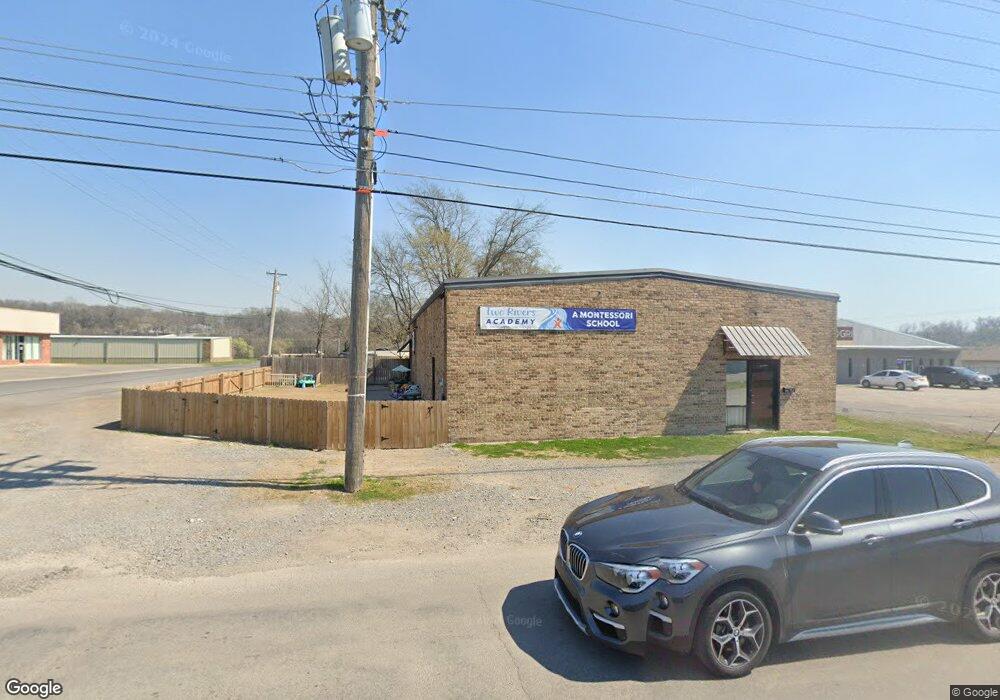 106 E 5th St, Tahlequah, OK 74464 - photo 1