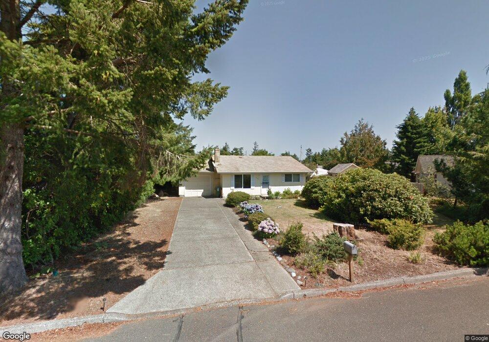 2367 20th St, Florence, OR 97439 - photo 1