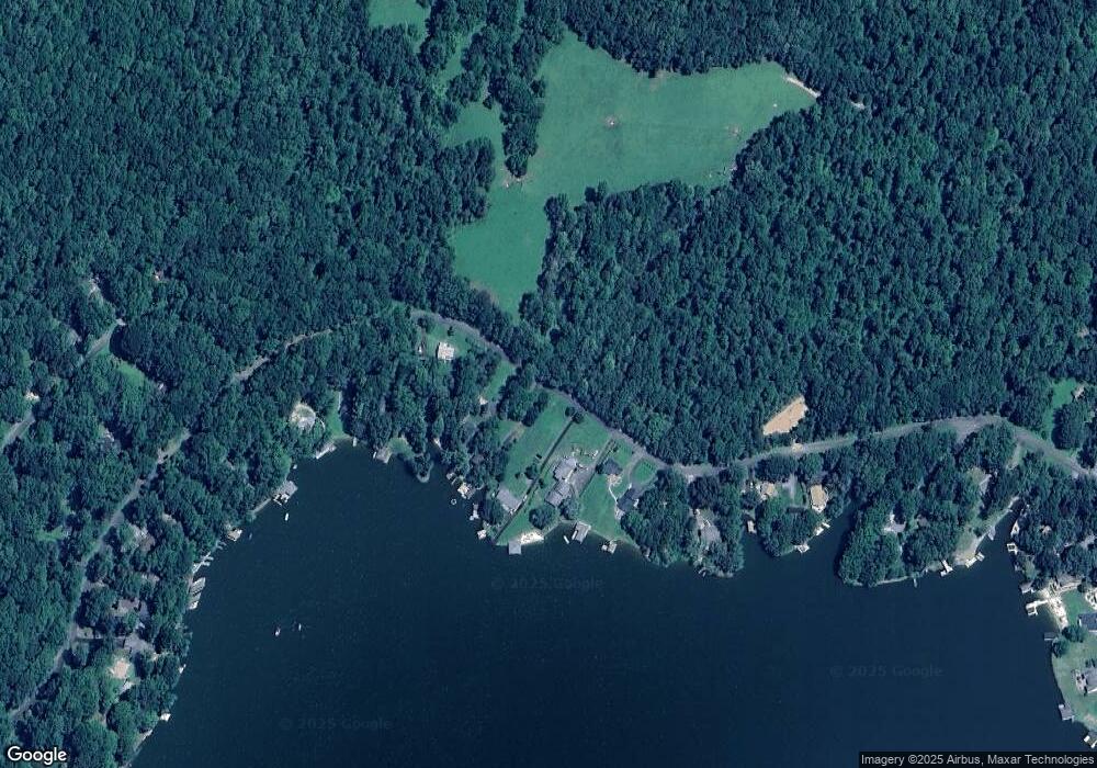 358 N Lakeshore Dr, Louisa, VA 23093 - photo 1