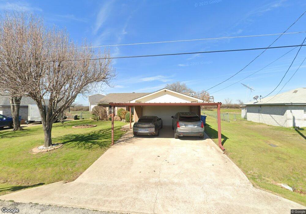 4033 Country Meadows Cir, Granbury, TX 76049 - photo 1