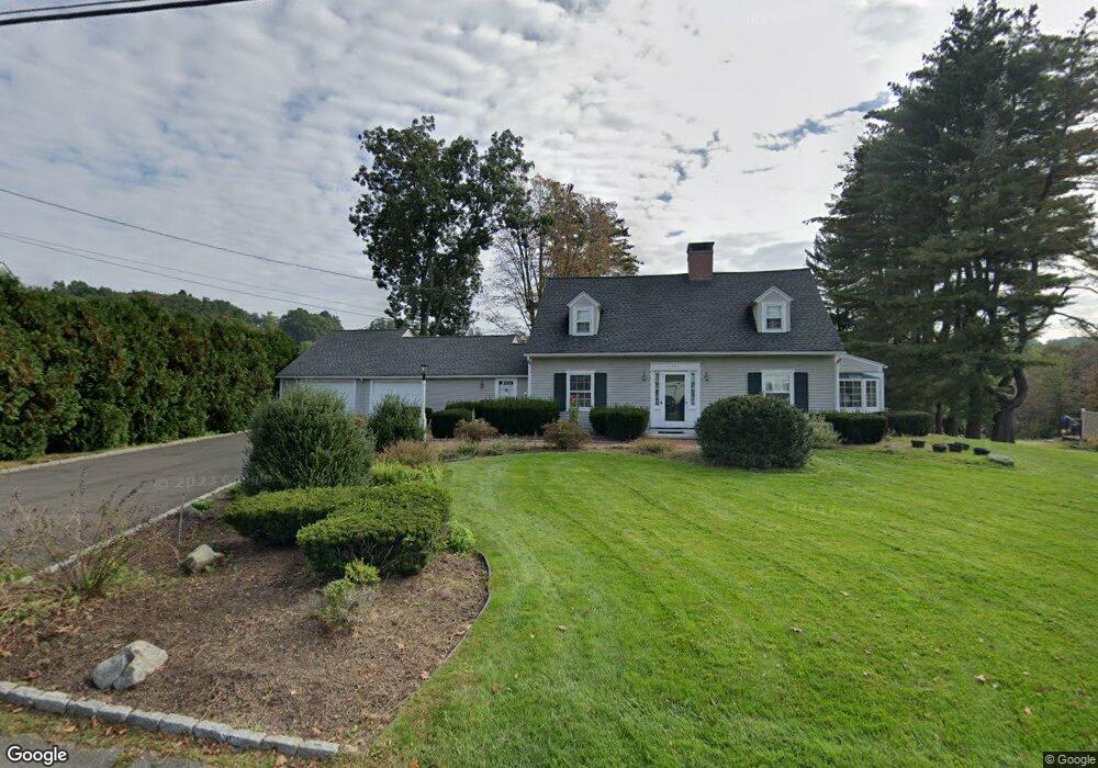 121 Eastfield Rd, Waterbury, CT 06708 - photo 1