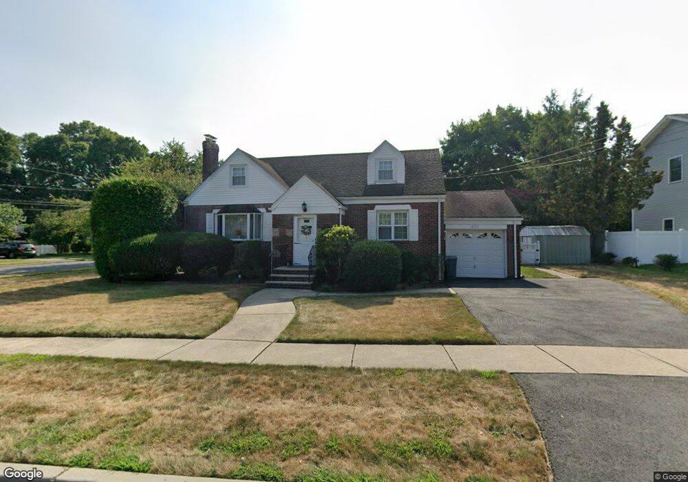 401 Elm Ave, River Edge, NJ 07661 - photo 1