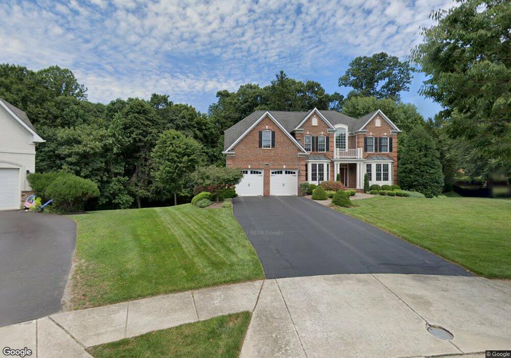 712 Hawkshead Rd, Lutherville Timonium, MD 21093 - photo 1