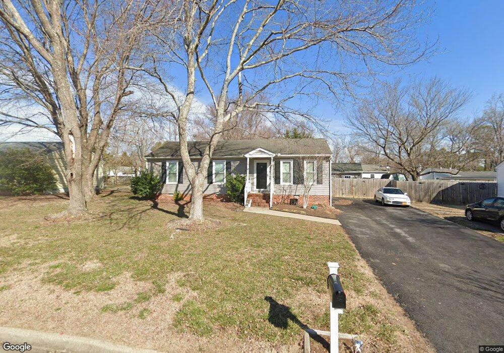 5824 Huntingcreek Dr, North Chesterfield, VA 23237 - photo 1