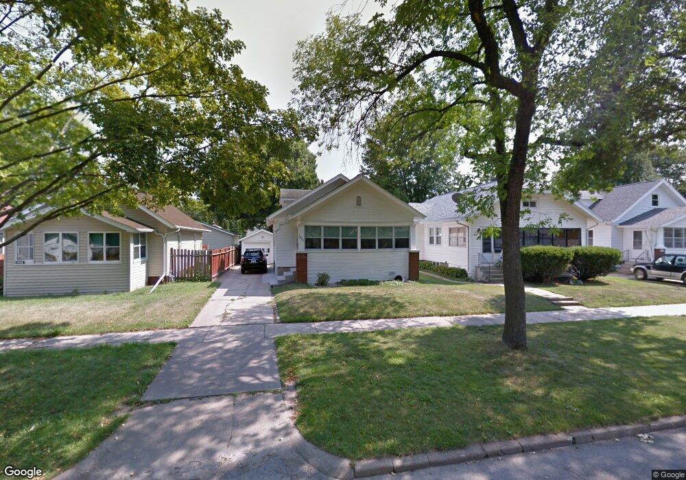 1057 G Ave NW, Cedar Rapids, IA 52405 - photo 1