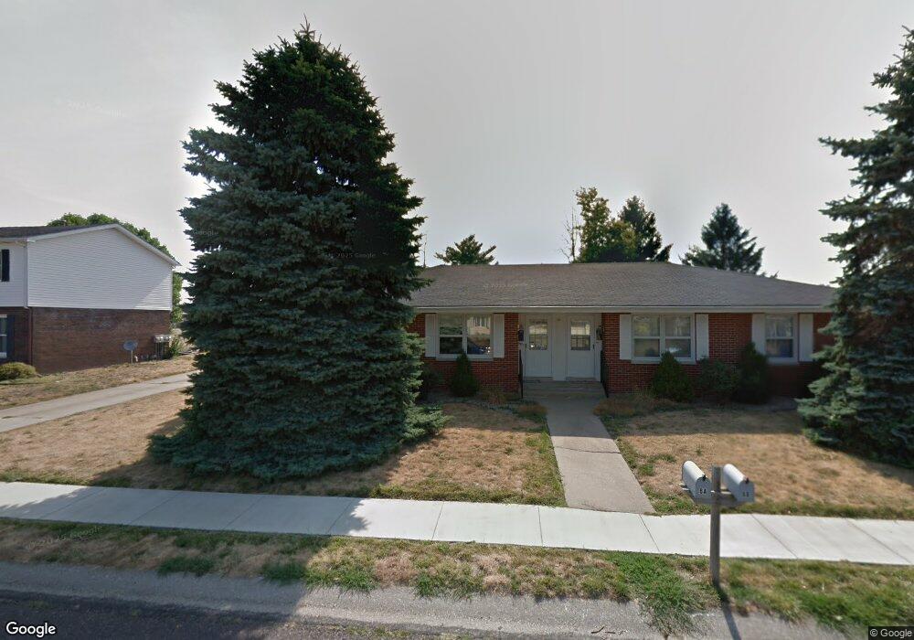 6 Eisenhower Dr, Jacksonville, IL 62650 - photo 1