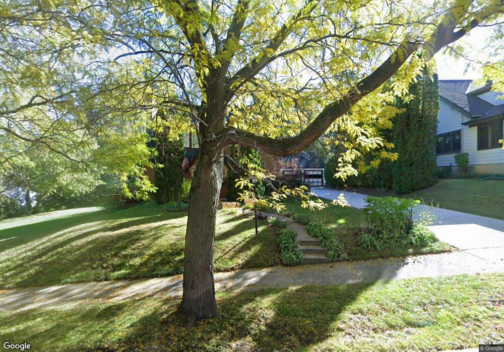 N90W16835 Pershing Ave, Menomonee Falls, WI 53051 - photo 1