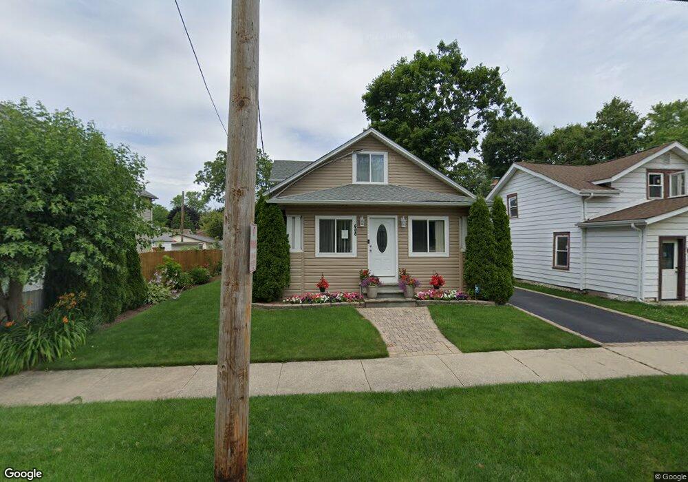 606 W Ridgeland Ave, Waukegan, IL 60085 - photo 1