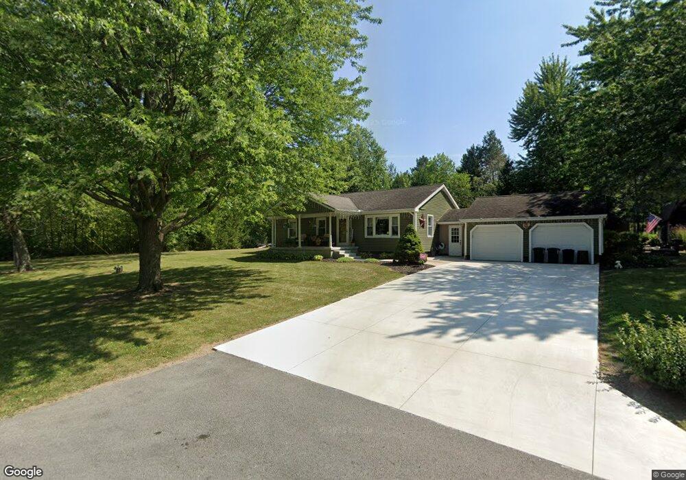 899 Carol Ann St, Lima, OH 45801 - photo 1