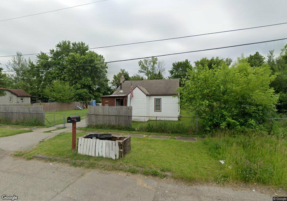 1351 Knickerbocker Ave, Flint, MI 48505 - photo 1