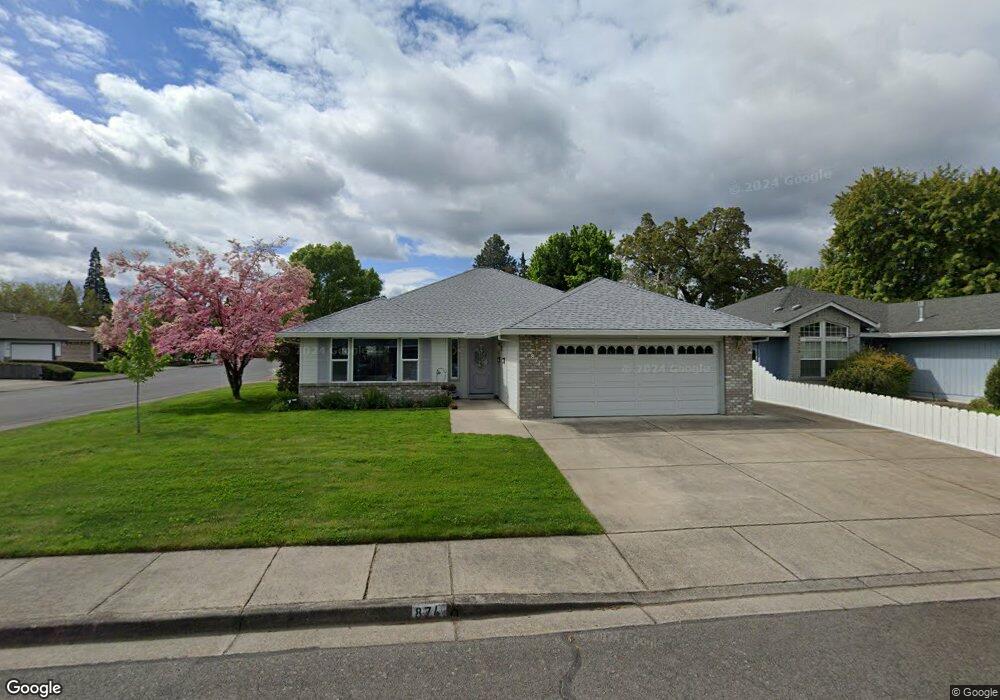 874 Westrop Dr, Central Point, OR 97502 - photo 1