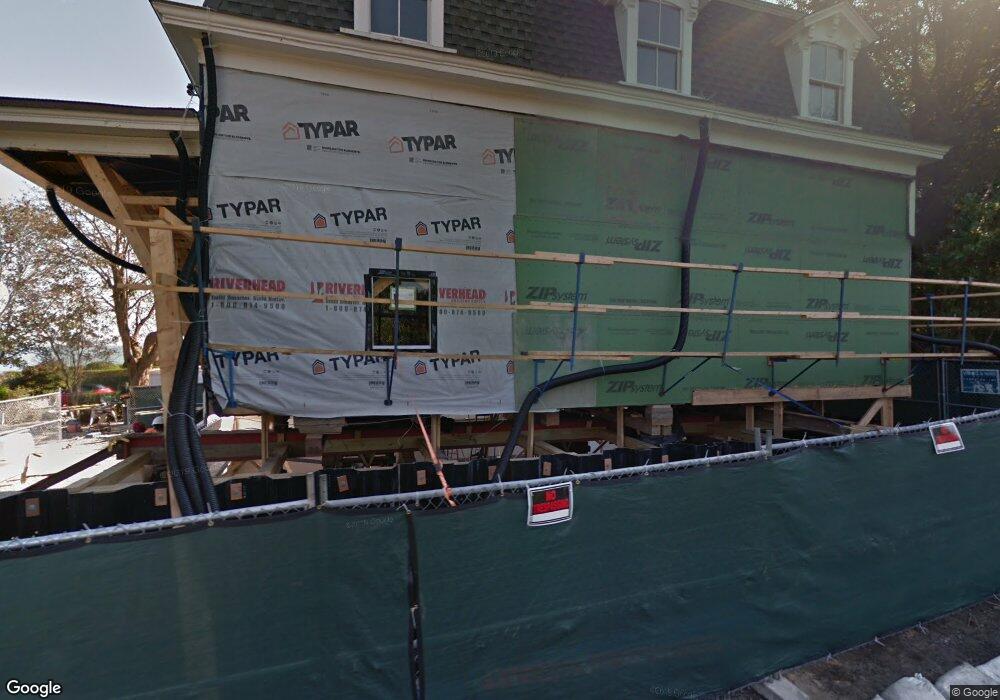 11 Seaview Ave, Newport, RI 02840 - photo 1