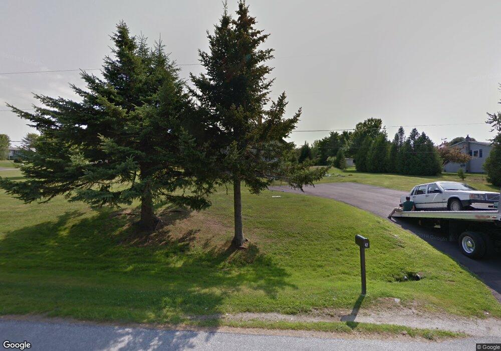 47 Meadow Ridge Ln, Milton, VT 05468 - photo 1