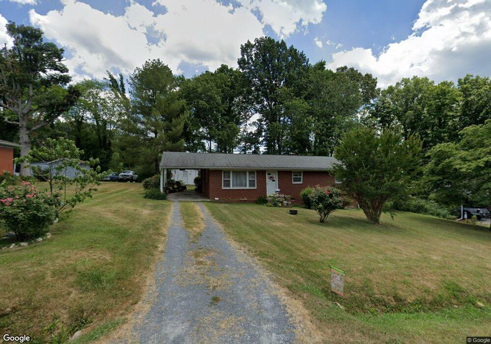 324 Hall Dr, Asheboro, NC 27205 - photo 1