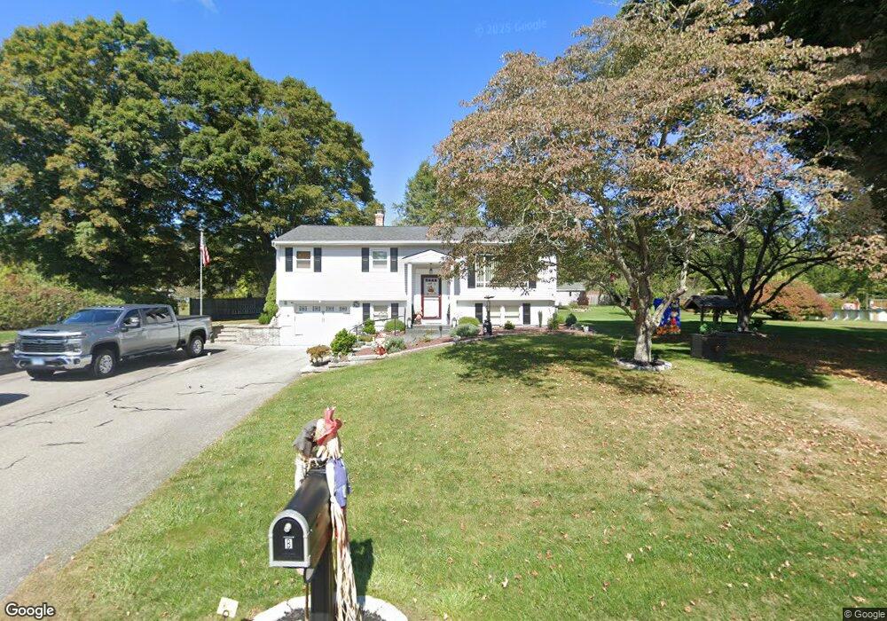 7 Linda Ct, Preston, CT 06365 - photo 1