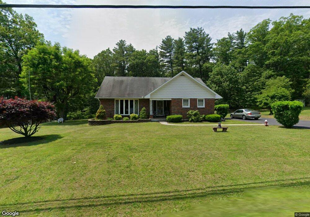 8536 Rextown Rd, Slatington, PA 18080 - photo 1