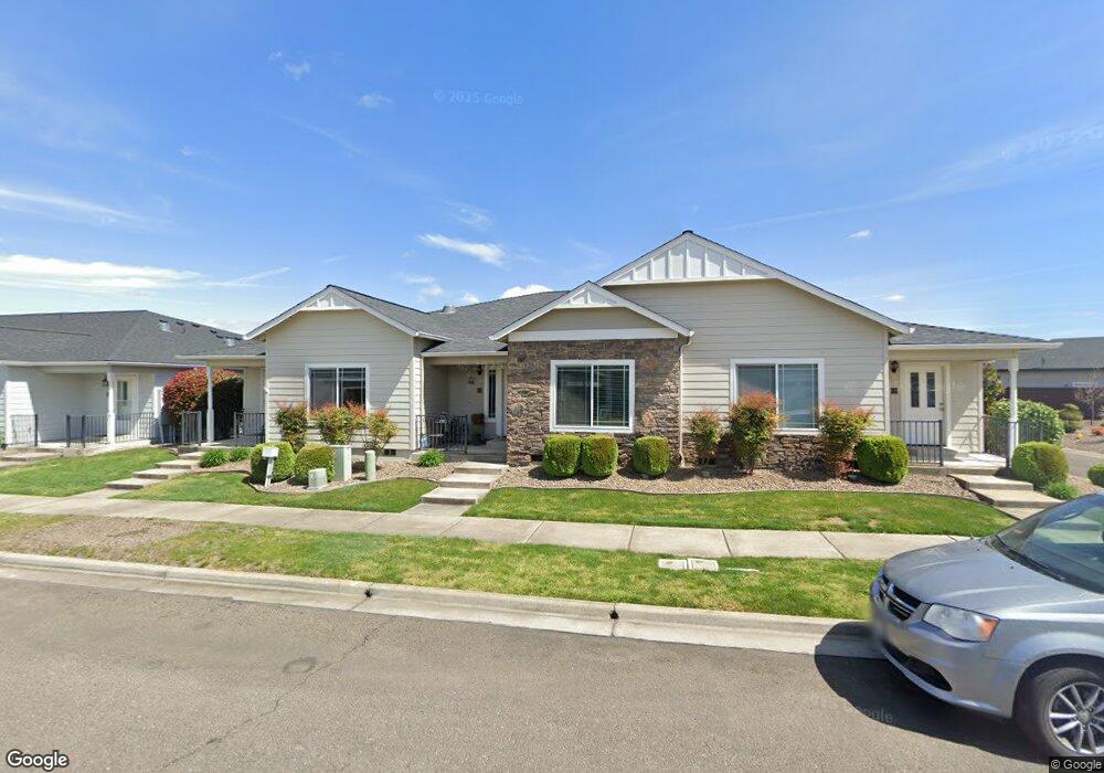 330 Cheney Loop, Central Point, OR 97502 - photo 1