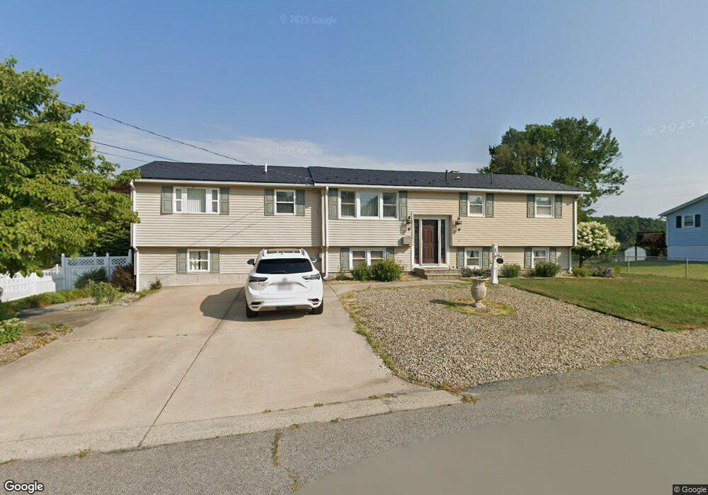 18 River Rd, Lowell, MA 01852 - photo 1