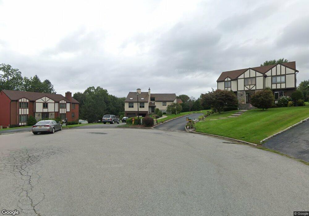 7 Dorothy Ct, Hawthorne, NY 10532 - photo 1