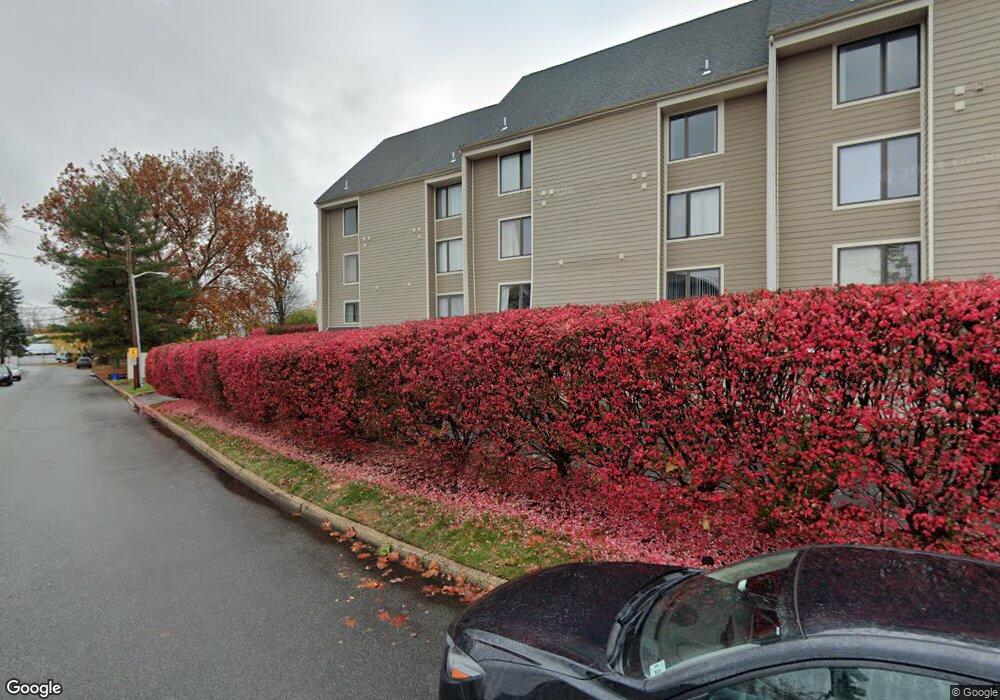 810 River Renaissance, East Rutherford, NJ 07073 - photo 1