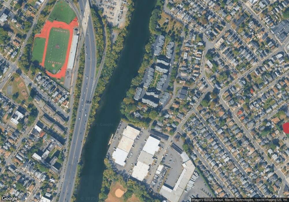 814 River Renaissance unit COB14, East Rutherford, NJ 07073 - photo 1