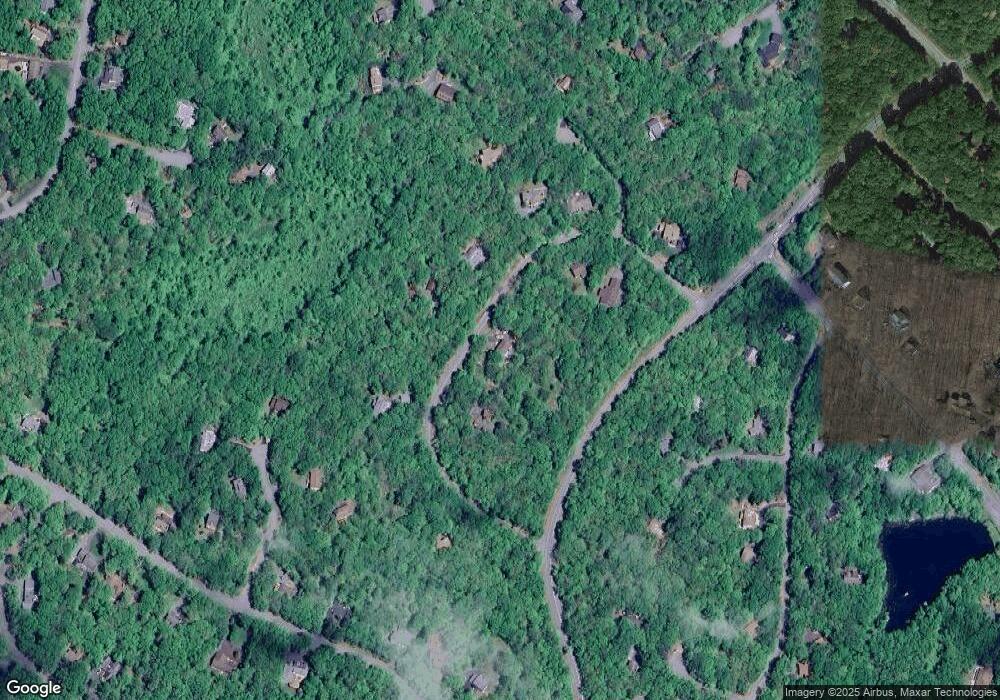 109 Concours Ln, Hawley, PA 18428 - photo 1