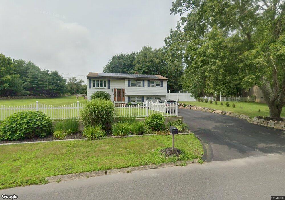 244 Rock Odundee Rd, South Dartmouth, MA 02748 - photo 1