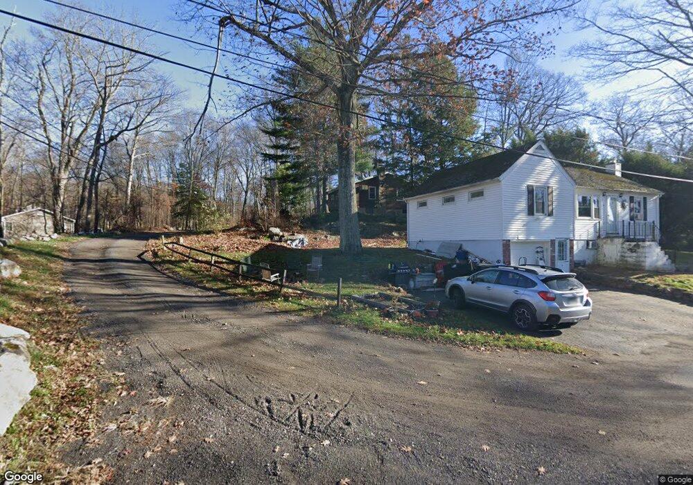 13 Hewlett Rd, New Fairfield, CT 06812 - photo 1