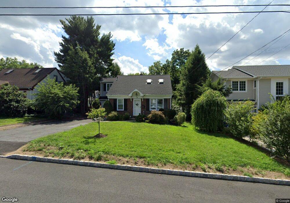 24 Crest Dr N, Cresskill, NJ 07626 - photo 1