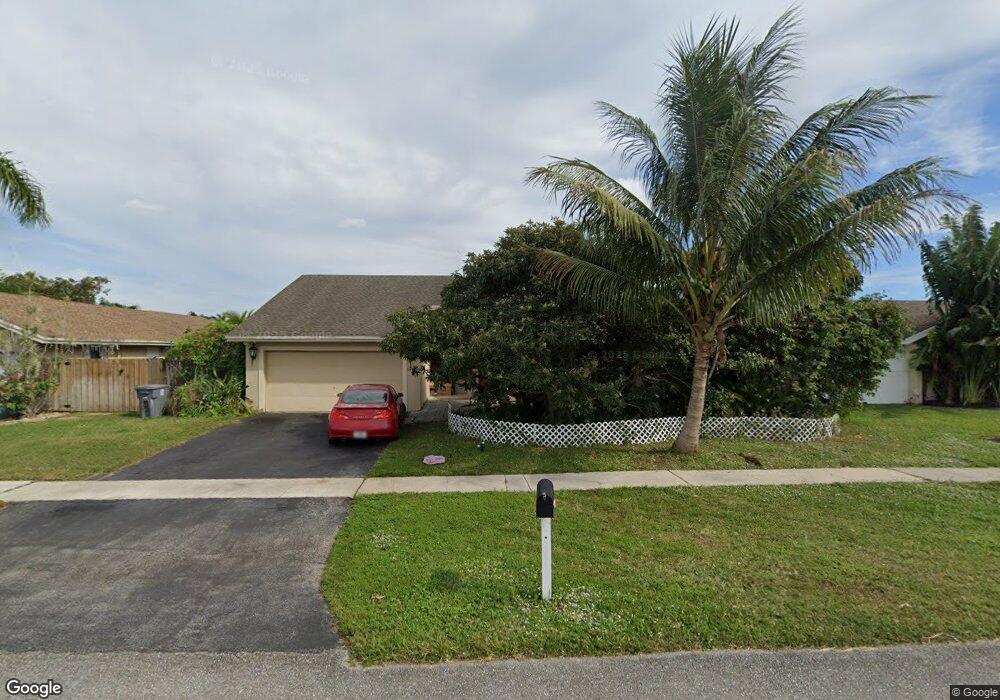 9770 Richmond Cir, Boca Raton, FL 33434 - photo 1