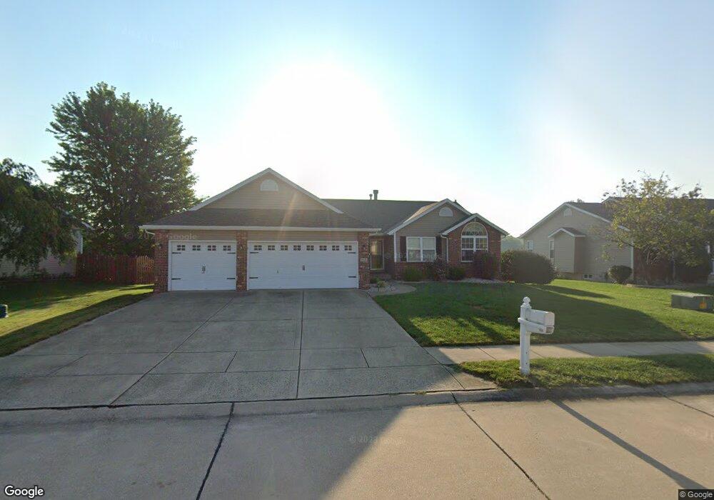 1928 Arlington Ct, Maryville, IL 62062 - photo 1