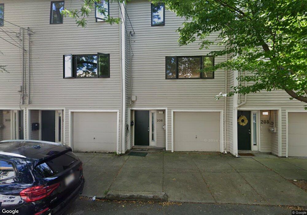 206 Charles St, Cambridge, MA 02141 - photo 1