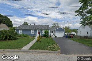 4 Villa Ave, Bristol, RI 02809