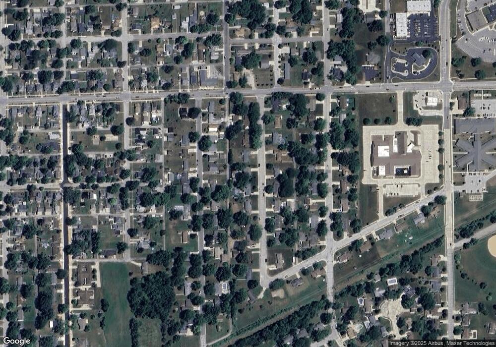 109 S Clark St, Auburn, IN 46706 - photo 1