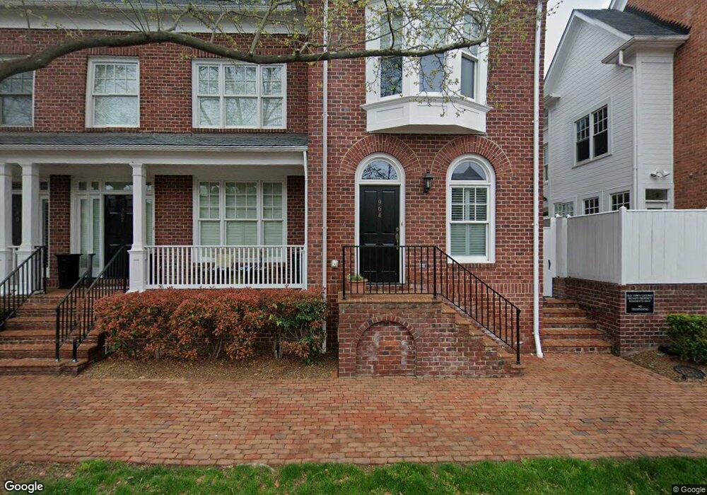964 N Washington St, Alexandria, VA 22314 - photo 1