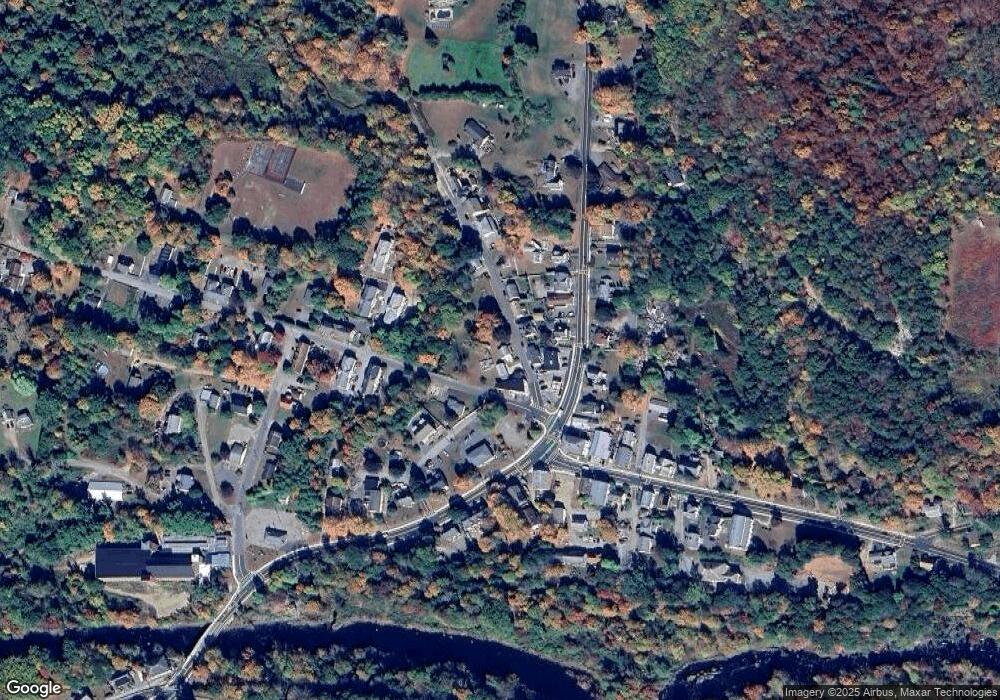 17 Mechanic St, Gilbertville, MA 01031 - photo 1