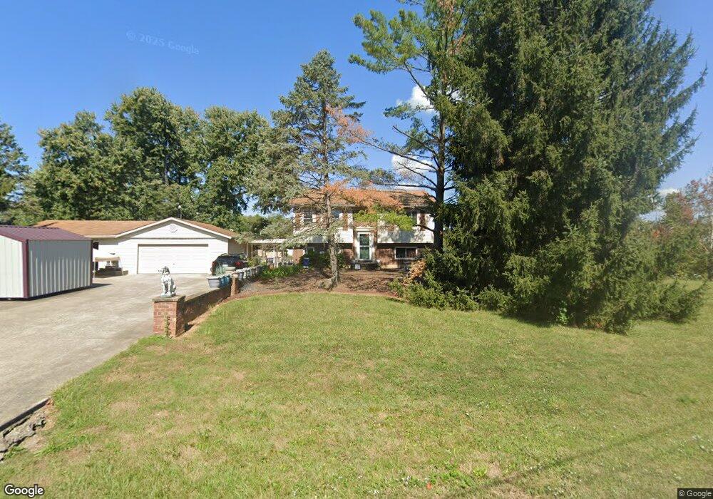 427 Harrison Cir, Mount Washington, KY 40047 - photo 1