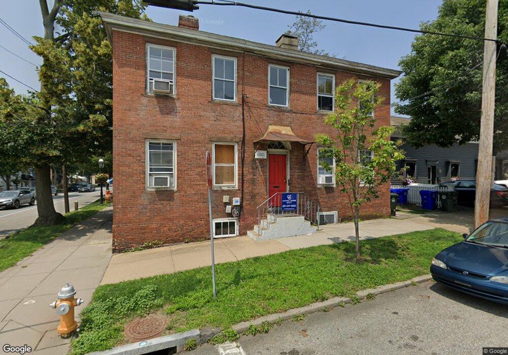 31 Constitution St unit 2E, Bristol, RI 02809 - photo 1