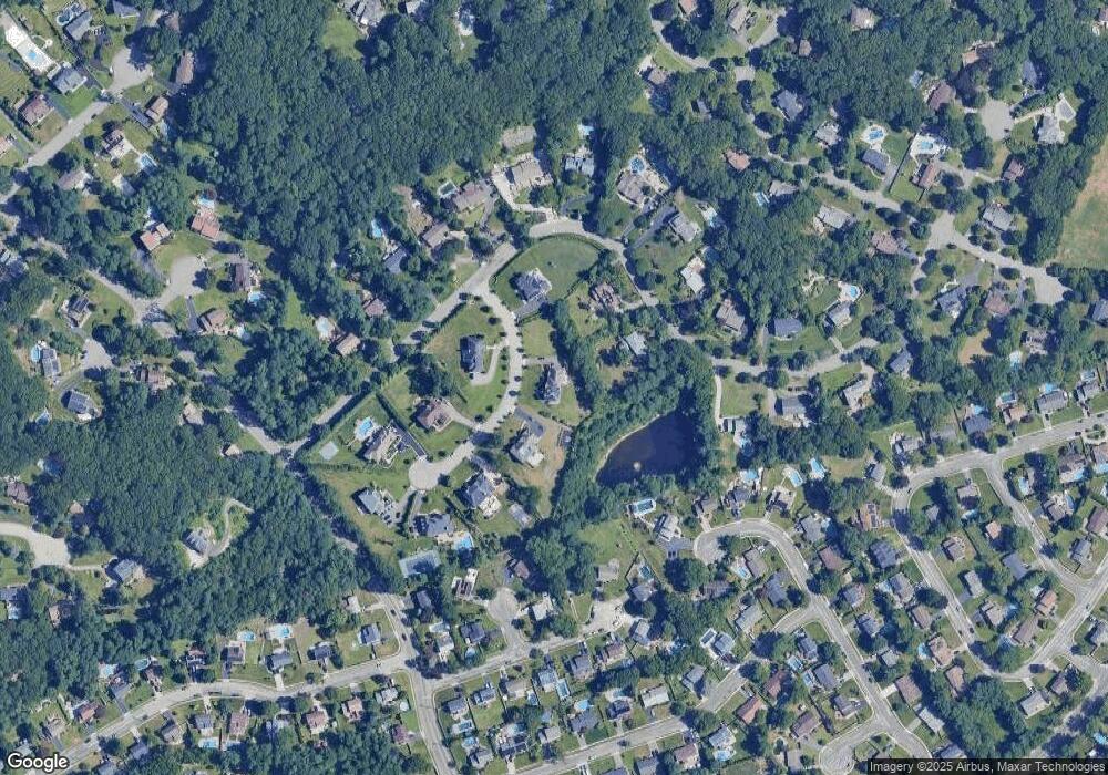 3 Enclave Ct, Dix Hills, NY 11746 - photo 1