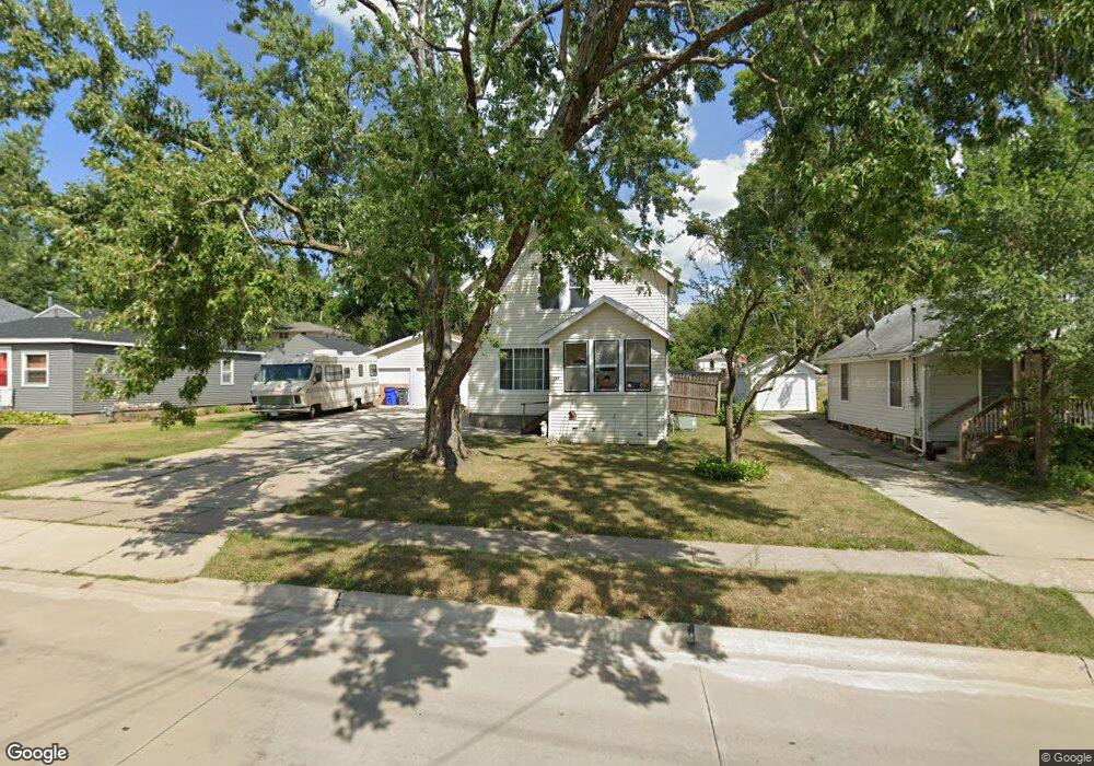 368 30th St SE, Cedar Rapids, IA 52403 - photo 1