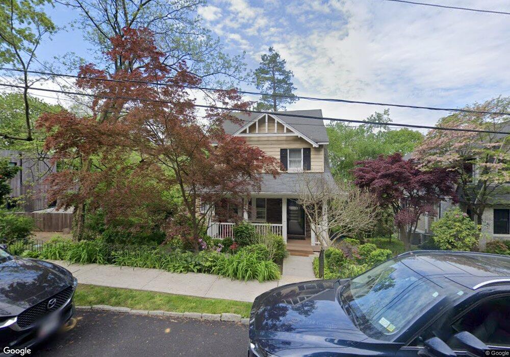 83 Pinecrest Pkwy, Hastings On Hudson, NY 10706 - photo 1