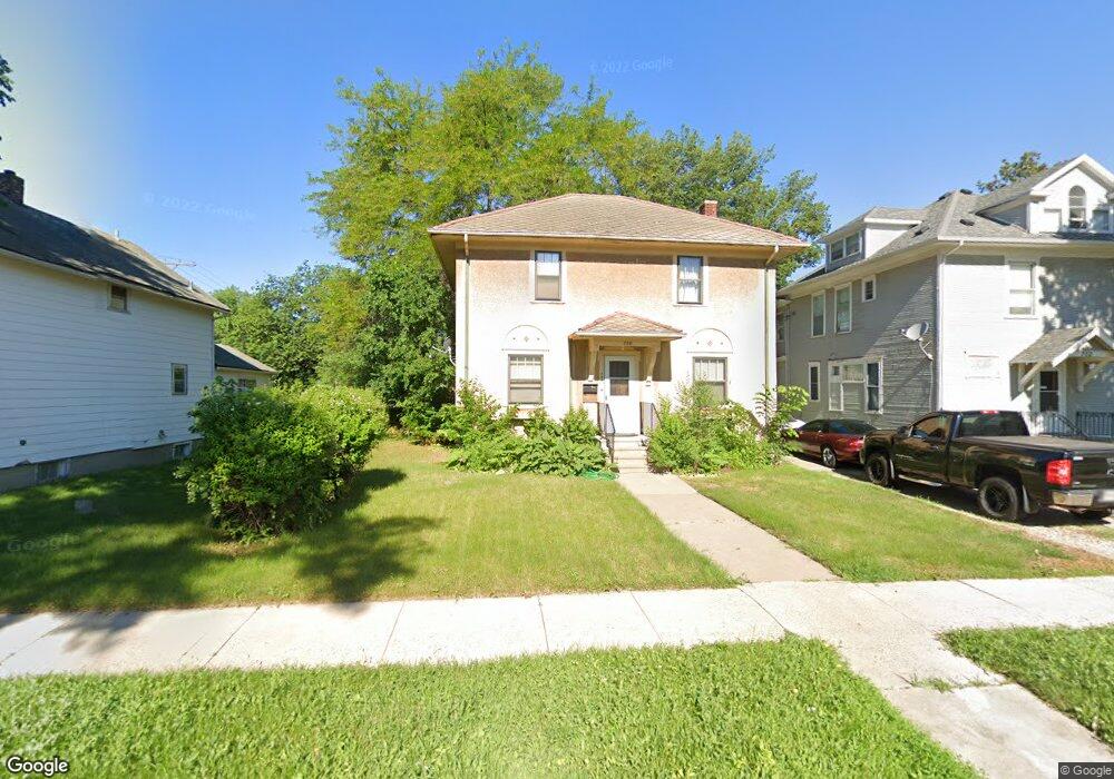 708 S 2nd St, Aberdeen, SD 57401 - photo 1